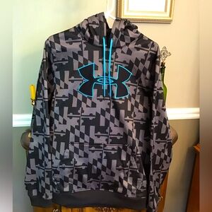 Men’s Under Armour Hoodie, Size L